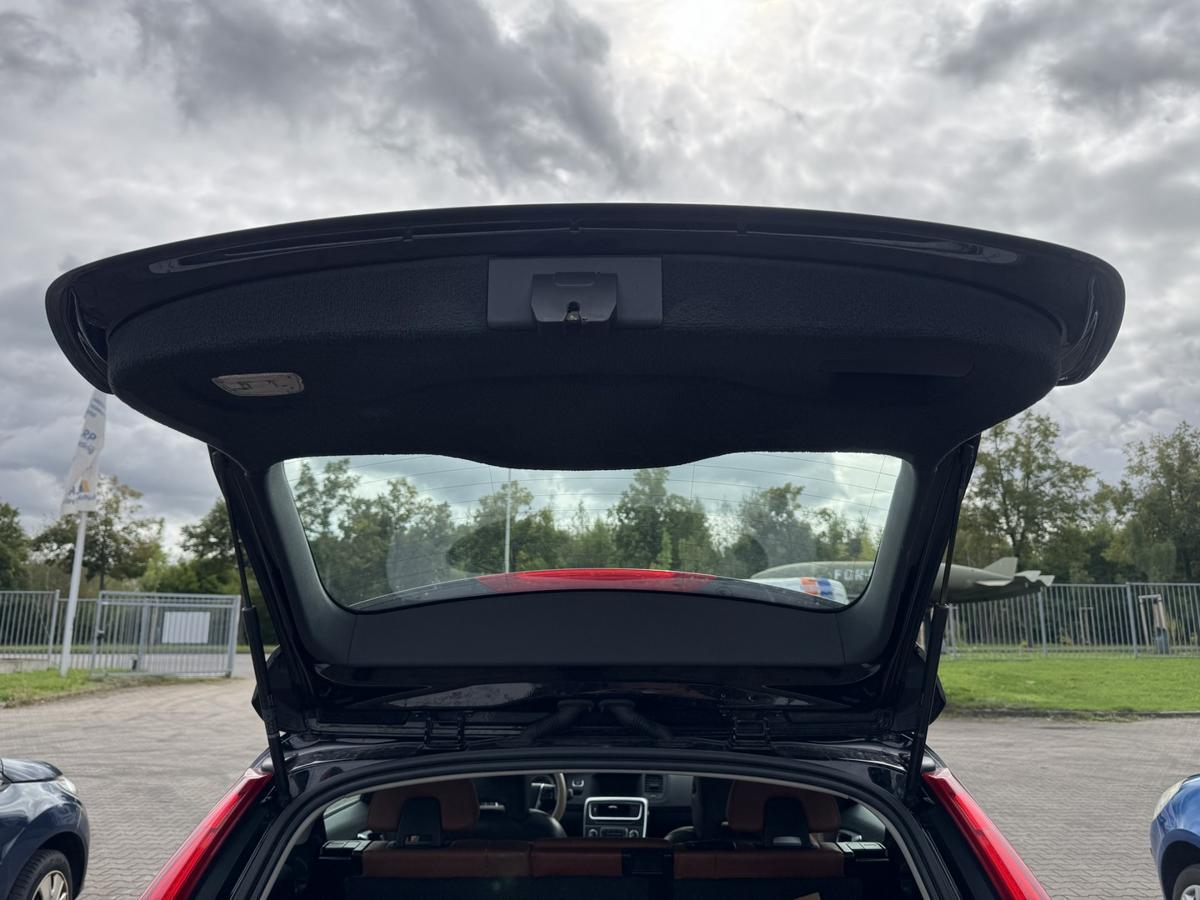 Volvo V60 original Heckklappe mit Heckscheibe 01900 Black Stone Bj.2011